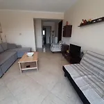 Flat With Sea View Prázdninový dům Alivérion