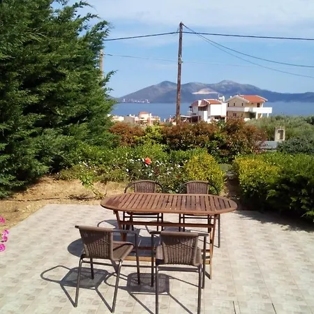 Hébergement de vacances Flat With Sea View *